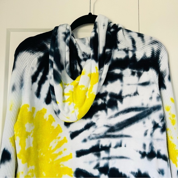 Style & Co. Blue and Yellow Tie Dye Knit Hoodie Size Medium - Picture 7 of 7